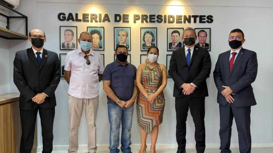 Presidente da CONAMP visita sede da AMPAC